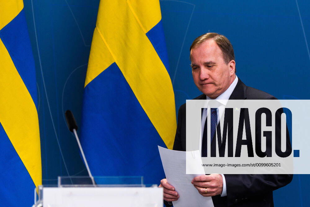 Stefan Löfven, Prime Minister of Sweden, arrives at a press conference with the government of Sweden regarding the coronavirus, Covid 19, on April 22, 2020 in Stockholm Photo Maxim Thorà BILDBYRAN kod MT bbeng presskonferens regeringen politik corona virus coronaviruset covid 19 press conference public events coronavirus,