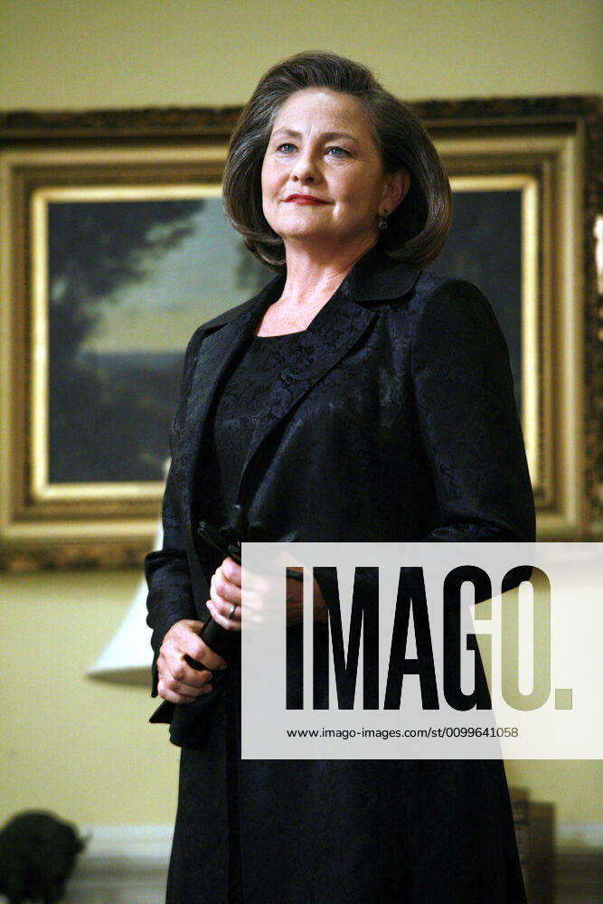 24, Cherry Jones, Redemption , (Season 7, aired Nov. 23, 2008), 2001-2010. photo: Greg Gayne TM and Copyright 20th Century Fox Film Corp. All rights reserved, Courtesy: Everett Collection 20thCentFox Courtesy Everett Collection !ACHTUNG AUFNAHMEDATUM GESCHÃ„TZT! PUBLICATIONXNOTxINxCANxCHNxFRAxITAxJPNxNORxPOLxRUSxESPxUKxUSA