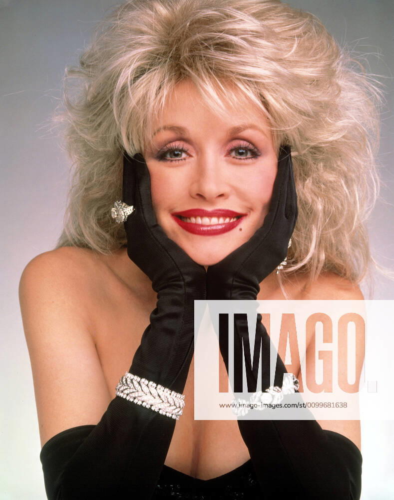 DOLLY, Dolly Parton, from her variety show, 1987-1988. (c)ABC. Courtesy: Everett Collection. ABC Courtesy Everett Collection !ACHTUNG AUFNAHMEDATUM GESCHÃ„TZT! PUBLICATIONXNOTxINxCANxCHNxFRAxITAxJPNxNORxPOLxRUSxESPxUKxUSA