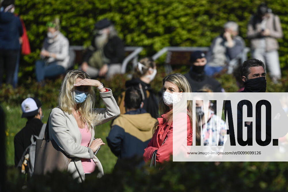 People waiting queue to take a sample for a covid-19 test, on April 23, 2020, in Zitek Gardens, Prague, Czech Republic. Across-the-board testing of population for new coronavirus began today. Test points open in Prague at 10:00, in Brno and Litomerice at 8:00. The goal is to find out the presence of coronavirus in Czech population. (CTKxPhoto MichalxKamaryt) CTKPhotoP202004230320201 kmt 6