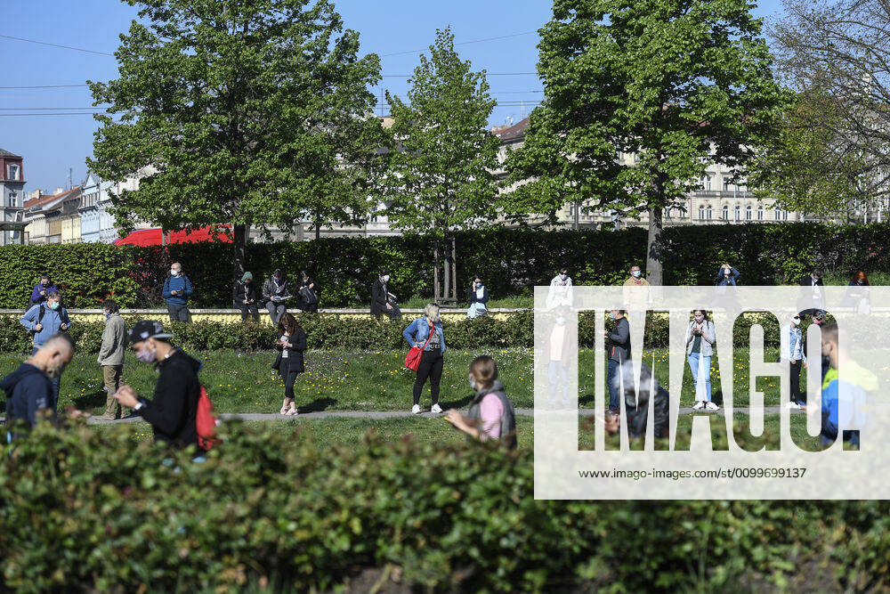 People waiting queue to take a sample for a covid-19 test, on April 23, 2020, in Zitek Gardens, Prague, Czech Republic. Across-the-board testing of population for new coronavirus began today. Test points open in Prague at 10:00, in Brno and Litomerice at 8:00. The goal is to find out the presence of coronavirus in Czech population. (CTKxPhoto MichalxKamaryt) CTKPhotoP202004230320901 kmt 9