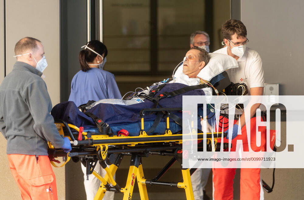 French corona patient recovers A corona patient, a 52-year-old Frenchman, who was flown from Alsace to Dresden on the afternoon of April 2, left Dresden University Hospital on Wednesday. He was flown from Dresden Airport to his home country in a Learjet of the German Air Rescue DLR.
