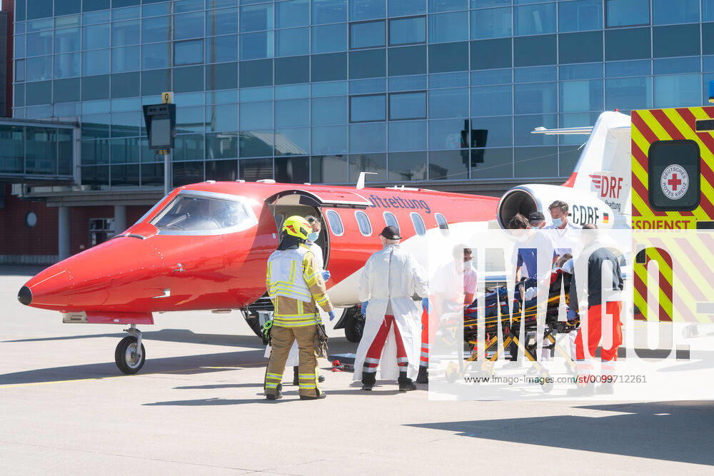 French corona patient recovers A corona patient, a 52-year-old Frenchman, who was flown from Alsace to Dresden on the afternoon of April 2, left the University Hospital this Wednesday. He was flown from Dresden Airport to his home country in a Learjet of the German Air Rescue DLR.