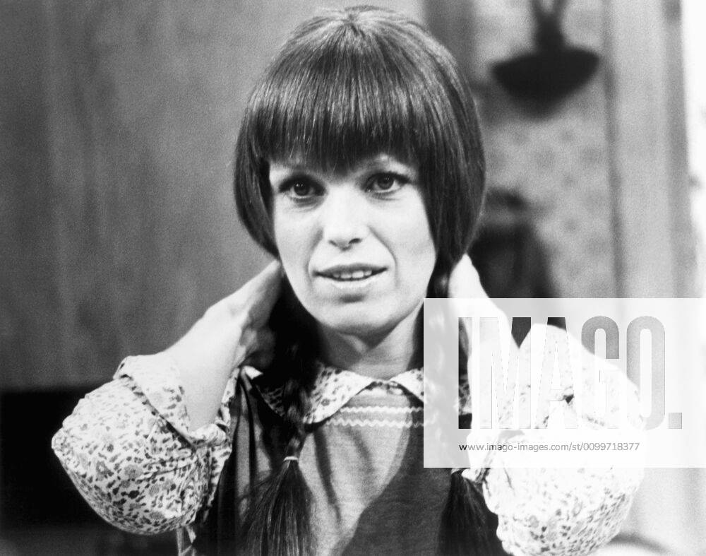 MARY HARTMAN MARY HARTMAN, Louise Lasser, 1976-78 Courtesy Everett Collection !ACHTUNG AUFNAHMEDATUM GESCHÄTZT! PUBLICATIONXNOTxINxCANxCHNxFRAxITAxJPNxNORxPOLxRUSxESPxUKxUSA