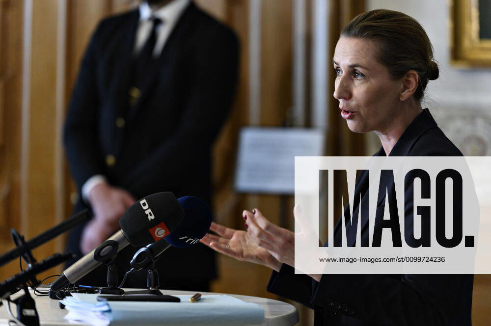 Prime Minister Mette Frederiksen S speaks to the press following a party leadership meeting on reopening in Christiansborg, Thursday, April 23, 2020 Party leaders meet on test strategy and further process ahead of phase two of reopening Denmark after covid 19 shutdowns, Copenhagen Denmark,