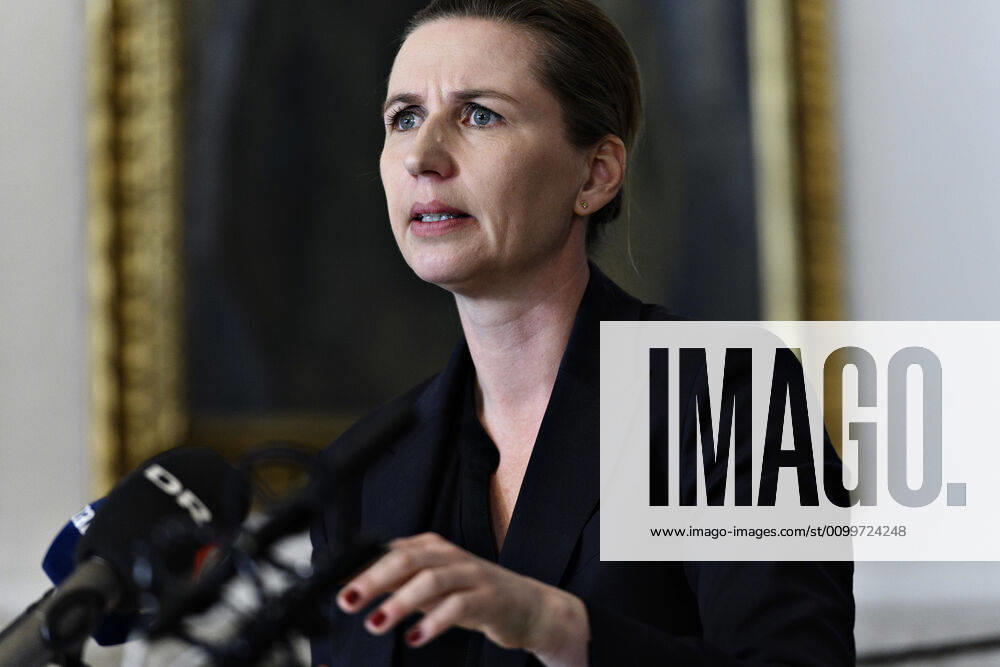 Prime Minister Mette Frederiksen S speaks to the press following a party leadership meeting on reopening in Christiansborg, Thursday, April 23, 2020 Party leaders meet on test strategy and further process ahead of phase two of reopening Denmark after covid 19 shutdowns, Copenhagen Denmark,