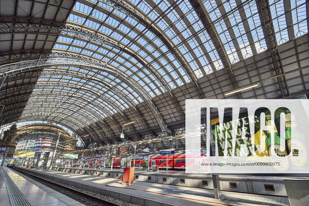 Afternoon at Frankfurt central station during the corona crisis Frankfurt am Main, 24 04 2020 Foto:xP.xFuturexImage