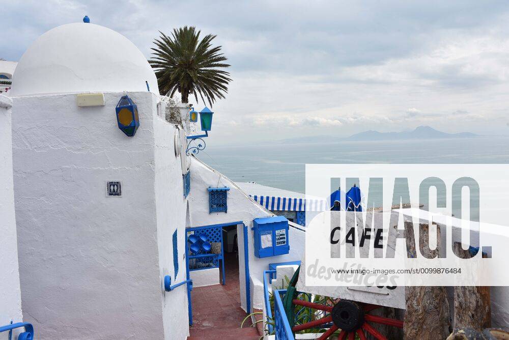 Streets are seen empty after the nation-wide quarantine was declared as part of measures to halt the spread of the novel coronavirus pandemic in Sidi Bou Said town, near Tunis, Tunisia on April 24, 2020. NEWS : Covid 19 Coronavirus en Tunisie - Tunis - 24 04 2020 WASSIMJDIDI PANORAMIC