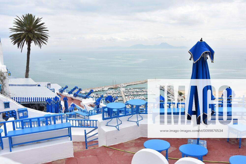 Streets are seen empty after the nation-wide quarantine was declared as part of measures to halt the spread of the novel coronavirus pandemic in Sidi Bou Said town, near Tunis, Tunisia on April 24, 2020. NEWS : Covid 19 Coronavirus en Tunisie - Tunis - 24 04 2020 WASSIMJDIDI PANORAMIC