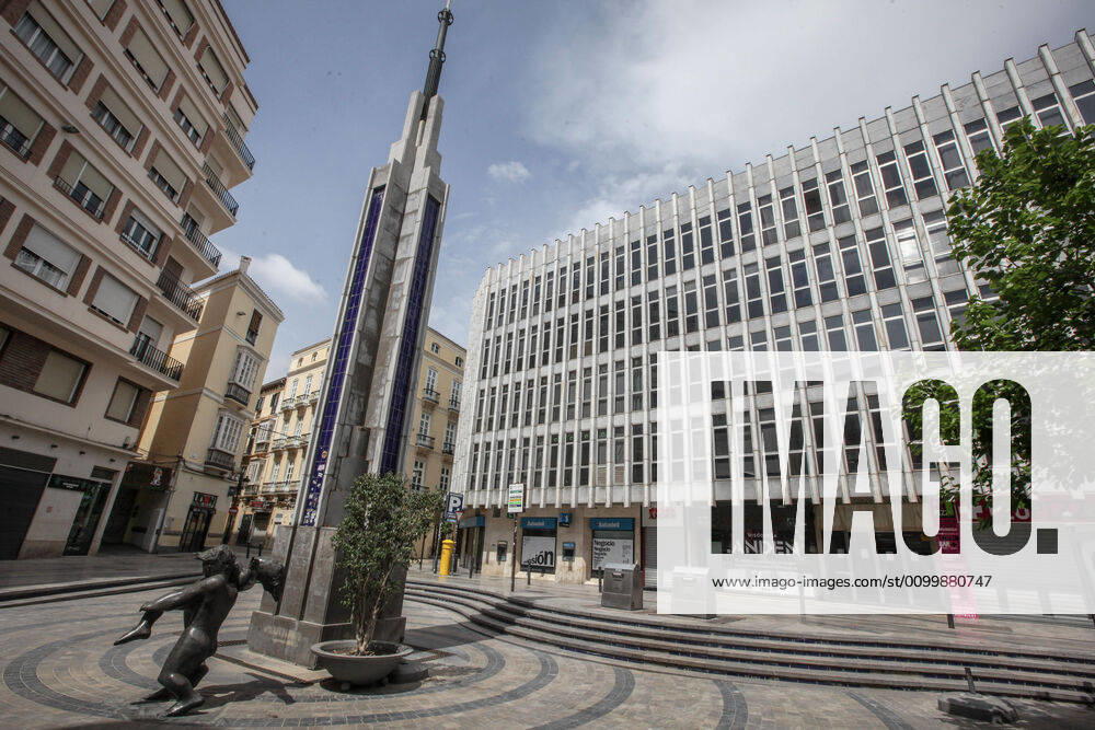 24 April 2020 (Malaga)Malaga is giving an unusual and deserted image on the streets of the city in the wake of the Coronavirus crisis - ZUMAc161 20200424_zap_c161_083