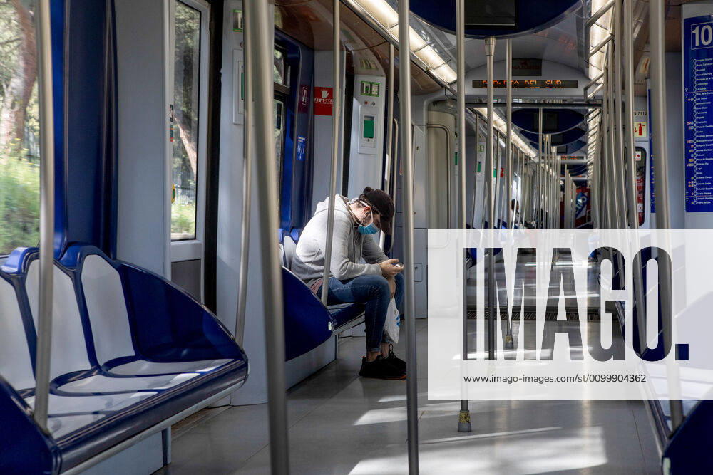 A nearly empty Metro line during the covid 19 crisis..Day 41 of the state of alarm due to the Coronavirus health crisis. Spain has had more than 200,000 confirmed cases of COVID-19 and over 20,000 reported deaths. Daily deaths from coronavirus have dropped in the last 24 hours to 367, the lowest rate in a month. Madrid Spain - ZUMAs197 20200424_zaa_s197_211