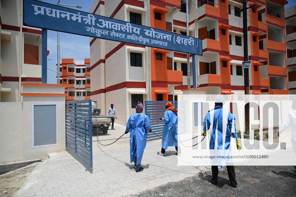 Prayagraj: Health workers sanitise a quarantine centre during a government-imposed nationwide lockdown as a preventive measure against the COVID-19 coronavirus, in Allahabad on April 24, 2020. Prayagraj India - ZUMAv115 20200425_zap_v115_006