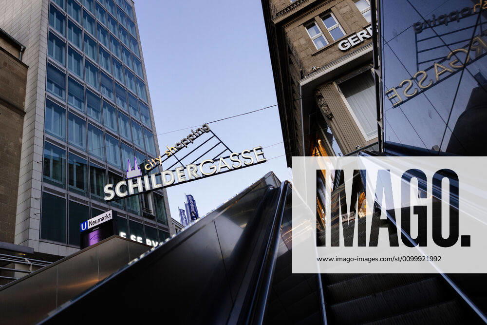 Entrance sign of Schildergasse seen from Neumarkt, which ranks among the most frequented shopping streets in Germany Cologne, 25 04 2020 Foto:xC.xFuturexImage