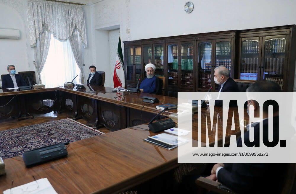 Iranian President, HASSAN ROUHANI, attends National Committee on Combating Coronavirus (COVID-19) meeting in Tehran, Iran. Tehran Iran - ZUMAi98_ 20200425_zih_i98_001