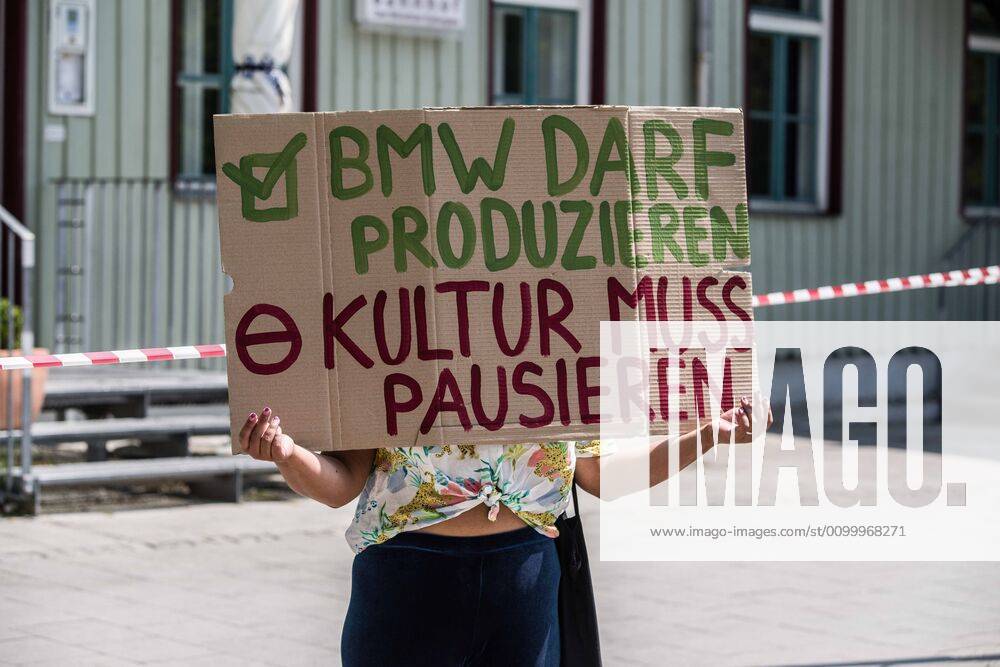 Contrasting with numerous, controversial Querfront demonstrations in the city center, pro-democracy and left-wing groups demonstrated at the Munich-Giesing train station under the national motto of Ã¢â‚¬oeKeine Quarantaene fuer FreiheitsrechteÃ¢â‚¬Â (No Quarantine for Freedom and Rights). The wave of demonstrations on all fronts are part of a relaxing of the restrictions and in response to a court case that judged the right for demonstrations to be maintained. The group displayed a critical tone against corporations being given favorable treatment during the crisis instead of ordinary people and workers. The group also maintained an explicit pro-science message, with regard to the Coronavirus crisis. Munich Germany - ZUMAb160 20200425_zbp_b160_071