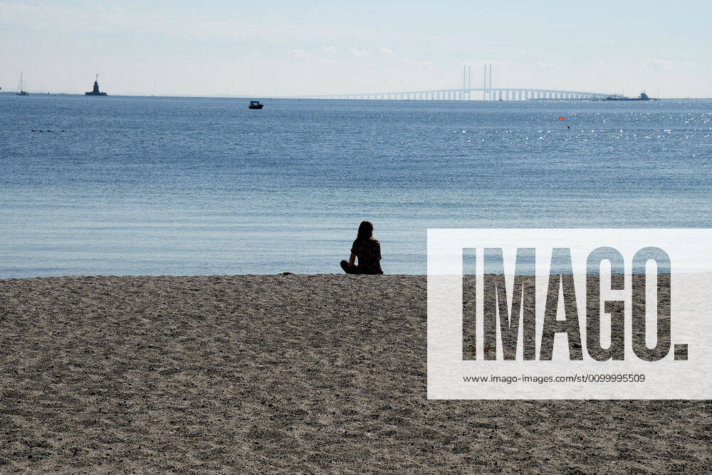 Copenhagen,Denmark , 26 April 2020. _Daily liife on Amager strand park beach and kastrup habour police warning to visiting habour and beach keep social deistancing and walk right and keep distan during coroan virus cirisis or covid-19 in Denmakr. (Photo..Francis Dean DeanPictures)