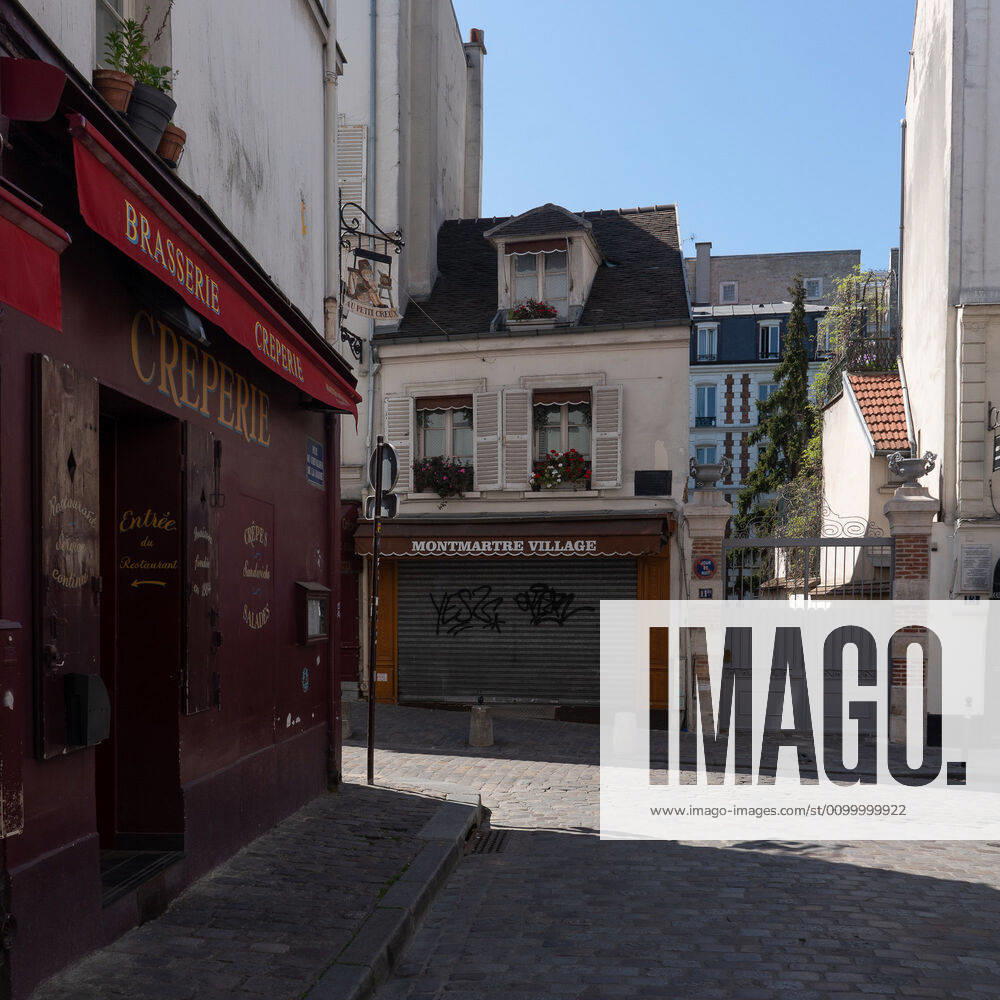 Paris, FR: (INT) Covid-19:Empty Paris. April 26,2020, Paris,France:Some touristic hotspots in Paris city like Cafe Les Deux Magots, Arc de Triomphe et Champs-Elysees, Champs-Elysees, Jardin du Luxembours, Pont Alexandre III, La Sorbonne , Marche aux puces,Montmartre street continued to be very empty during this covid-19 pandemic this Sunday. ..Credit: Thenews2 Paris - ZUMAn293 20200426_znp_n293_014
