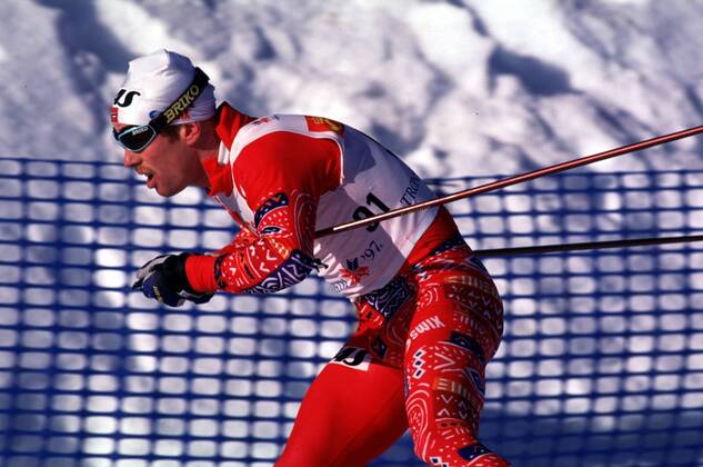 Björn Daehlie in der Loipe im Seitenprofil Nordischer Skilauf WM Herren Skilanglauf, Langlauf, Ski Nordisch, Nordischer Skisport: Weltmeisterschaft, Freier Stil Einzelbild Trondheim Dynamik,