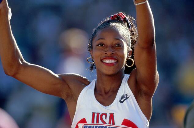 Gail Devers (USA) jubelnd Leichtathletik WM Damen Weltmeisterschaft 1995: 100 m-Hürden, Frauen, Finale, Endlauf, Hürdensprint, Hürde Einzelbild Göteborg Freude,