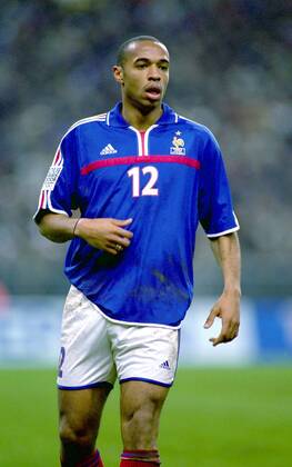 Thierry Henry (Frankreich) Fußball Länderspiel Herren Freundschaftsspiel 2001, Nationalmannschaft, Nationalteam, Nationaltrikot, Einzelbild Stade de France Paris, Saint-Denis, St.