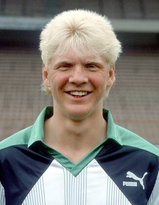 Stefan Effenberg (Borussia Mönchengladbach) Fußball 1. BL Herren Saison 1988 1989, Vorstellung, Präsentation, Porträttermin, Pressetermin, Gladbach Porträt Bökelbergstadion Mönchengladbach