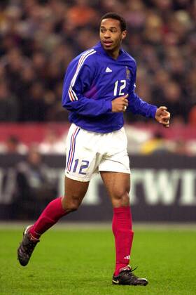 Thierry Henry (Frankreich) Fußball Länderspiel Herren Freundschaftsspiel 2002, Nationalmannschaft, Nationalteam, Nationaltrikot Einzelbild Stade de France Paris