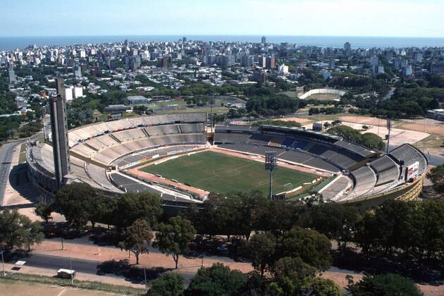 Das Nationalstadion Centenario in Montevideo Fußball Herren Primera A 2001, 1. Uruguayische Liga Totale Montevideo Leere