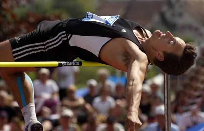 Mike Maczey (Deutschland) - Hochsprung Leichtathletik Herren Internationales Mehrkampfmeeting 2003, Mehrkampf-Meeting, Zehnkampf Einzelbild Götzis Dynamik,