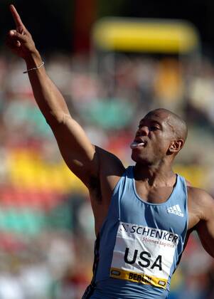 Maurice Greene (USA) - Siegesjubel Leichtathletik Herren ISTAF 2003, Golden League, Meeting, Leichtathletikmeeting, Einzelbild Berlin Freude,