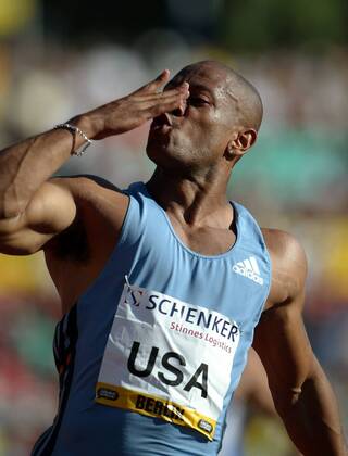 Maurice Greene (USA) gewinnt mit der 4x100m-Staffel Leichtathletik Herren ISTAF 2003, Golden League, Meeting, Leichtathletikmeeting, Einzelbild Berlin Freude, Begeisterung,