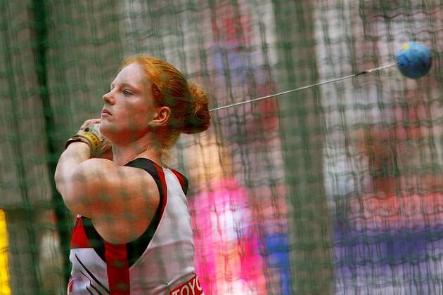 Betty Heidler (Deutschland) Leichtathletik WM Damen Weltmeisterschaft 2003, Nationaltrikot Einzelbild Paris
