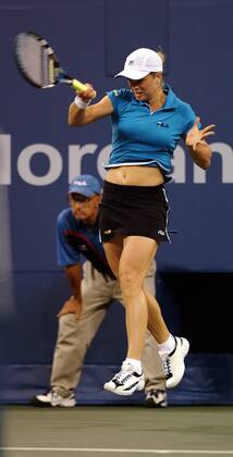 Kim Clijsters (Belgien) - Vorhand Tennis Damen US Open 2003, Grand Slam, WTA-Tour, Vdig Einzelbild Flushing Meadow, Meadows New York Dynamik, Höhe