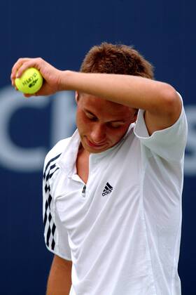 Philipp Kohlschreiber (Deutschland) - Aufschlag Tennis Herren US-Open 2003, ATP-Tour, Grand Slam, Vdig Einzelbild Flushing Meadows, Meadow New York
