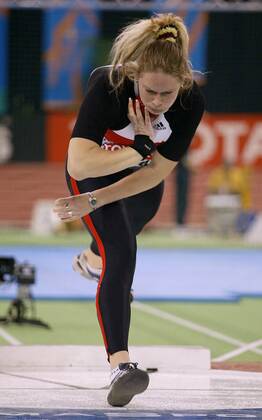 Nadine Kleinert (Deutschland) Leichtathletik WM Damen 10. IAAF Hallen-Weltmeisterschaft 2004, Hallenweltmeisterschaft, Halle, Indoor, Nationaltrikot Einzelbild Budapest