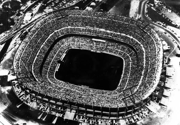 Luftaufnahme des beinahe ausverkauften Aztekenstadions während einer Partie der WM 1970 Fußball WM Herren Weltmeisterschaft 1970, Aztekenstadion, Azteken, Stadion Totale Estadio Azteca Mexico City Masse,