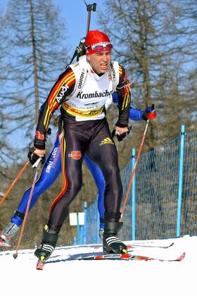 Michael Greis (Deutschland) Biathlon Herren Weltcup 2004 2005, Welt Cup, Worldcup, World, WC, 20km, 20 km, Kilometer, Vdig, Einzelbild Cesana San Sicario