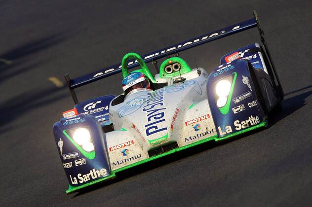 Der Pescarolo Judd von Sebastien Loeb, Eric Helary und Soheil Ayari (alle Frankreich) auf der Strecke Motorsport Herren 24 Stunden von Le Mans 2005, 24h, h, Stundenrennen, Rennen, Langstrecke, Langstreckenrennen Einzelbild pan9799 LeMans