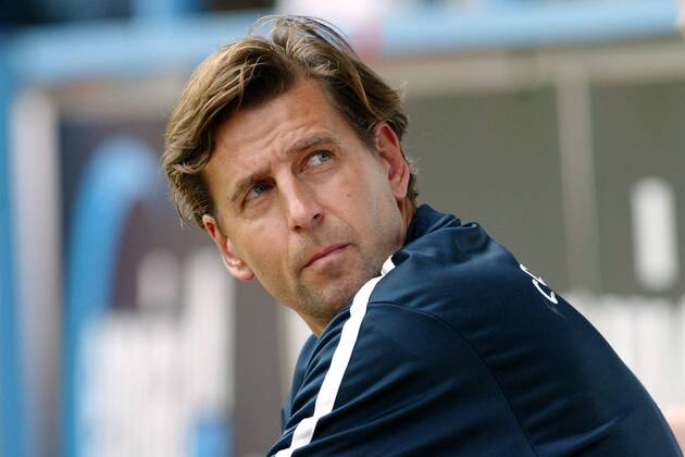 Trainer Heiko Weber (Jena) skeptisch Fußball Herren Regionalliga Nord 2005 2006, 3. Liga, FC Carl Zeiss Jena Einzelbild Chemnitz Skepsis,