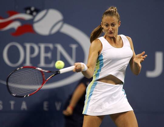Mary Pierce (Frankreich) - Vorhand Tennis Damen US Open 2005, Grand Slam, WTA Tour Einzelbild Flushing Meadow, Meadows New York Dynamik,