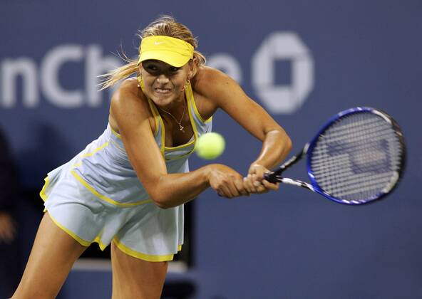 Maria Sharapova (Rußland) - beidhändige Rückhand Tennis Damen US Open 2005, Grand Slam, WTA Tour, Einzelbild Flushing Meadow, Meadows New York Dynamik,
