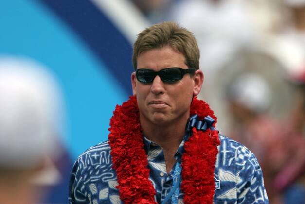 Ex Dallas Cowboys Quarterback Troy Aikman in legerem Outfit am Rande des Pro Bowls 2006 - (Icon77412166) American Football Herren NFL Pro Bowl 2006, Probowl, All Star Game, Allstar, Allstargame Einzelbild Honolulu Hawaii EDITORIAL USE ONLY