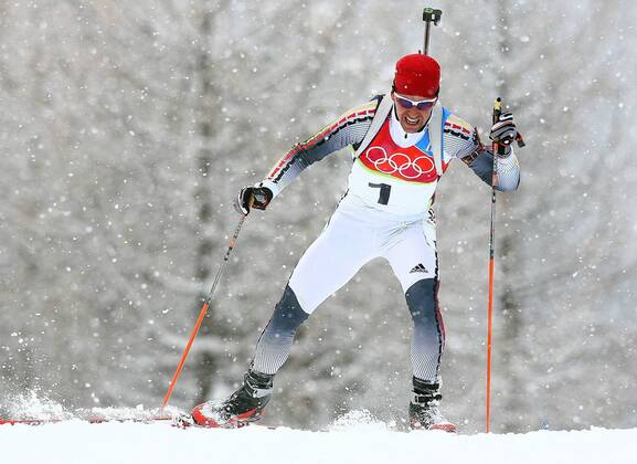 Michael Greis (Deutschland) Michael Greis gewann bei den Olympischen 2006 in Turin 3 Goldmedaillen (20 km, Einzel, Massenstart und 4x7,5km Staffel) Biathlon OS Winter Herren Olympische Spiele Turin 2006, Winterspiele, 15km, 15 km, Massenstart Einzelbild Cesana San Sicario