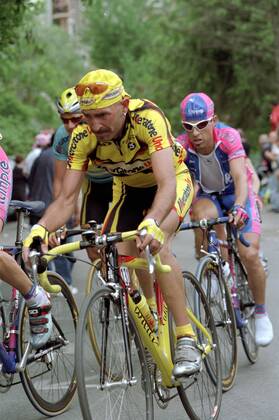 Marco Pantani (Italien Mercatone Uno) -  Radsport Herren Giro d Italia 2002, dItalia, Vneg Gruppe 15. Etappe: Chieti - San Giacomo