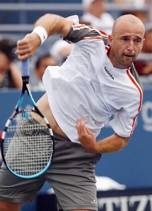 Ivan Ljubicic (Kroatien) - Aufschlag -  (nyp20060828204) Tennis Herren US Open 2006, ATP Tour, Grand Slam Einzelbild New York Dynamik, Tennis Herren US Open 2006, ATP Tour, Grand Slam Einzelbild New York Dynamik,