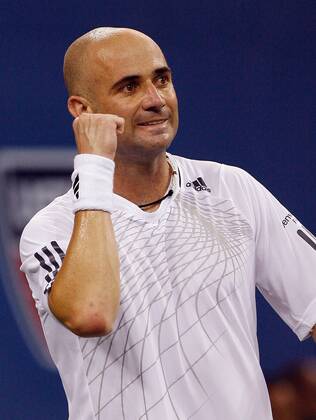 Andre Agassi (USA) jubelt -  (nyp20060828223) Tennis Herren US Open 2006, ATP Tour, Grand Slam Einzelbild New York Tennis Herren US Open 2006, ATP Tour, Grand Slam Einzelbild New York