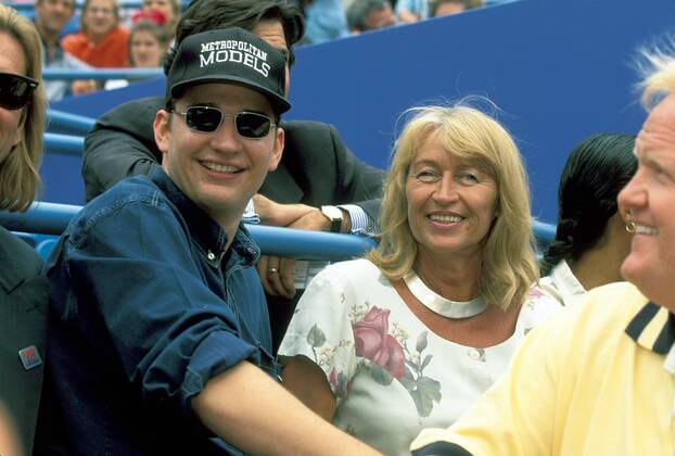Heidi und Michael Graf, Mutter und Bruder von Steffi Graf (alle Deutschland) Tennis Damen US Open 1995, Grand Slam, WTA Tour Gruppe Aufnahmedatum geschätzt, New York, NY, NY, Flushing Meadows, Meadow Tennis Damen US Open 1995, Grand Slam, WTA Tour Gruppe Aufnahmedatum geschätzt, New York, NY, NY, Flushing Meadows, Meadow