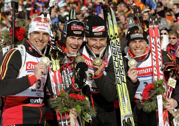 Siegerehrung WM 2007 in Antholz, v.li.: Ricco Groß, Michael Rösch, Sven Fischer und Michael Greis (alle Deutschland) holen Staffel Bronze über die 4x7,5 km Biathlon Herren WM 2007, Staffelrennen, 4 x 7,5 km, 7,5km, Kilometer Gruppe Antholz Freude, Biathlon Herren WM 2007, Staffelrennen, 4 x 7,5 km, 7,5km, Kilometer Gruppe Antholz Freude,