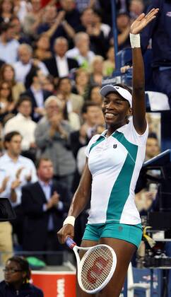 Venus Williams (USA) bedankt sich bei den Anhängern -  (NYP20070905129) Tennis Damen US Open 2007, Grand Slam, WTA Tour Einzelbild Flushing Meadow New York, NY, N Y Freude, Tennis Damen US Open 2007, Grand Slam, WTA Tour Einzelbild Flushing Meadow New York, NY, N Y Freude,