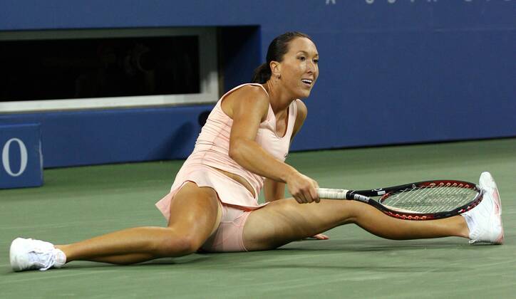 Jelena Jankovic (Serbien) im Spagat -  (NYP200709051234) Tennis Damen US Open 2007, Grand Slam, WTA Tour Einzelbild Flushing Meadow New York, NY, N Y Tennis Damen US Open 2007, Grand Slam, WTA Tour Einzelbild Flushing Meadow New York, NY, N Y