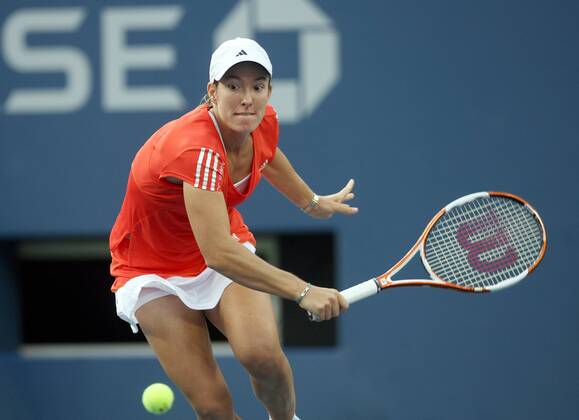 Justine Henin (Belgien) Tennis Damen US Open 2007, Grand Slam, WTA Tour Einzelbild Flushing Meadows New York, NY, N Y Dynamik, Tennis Damen US Open 2007, Grand Slam, WTA Tour Einzelbild Flushing Meadows New York, NY, N Y Dynamik,